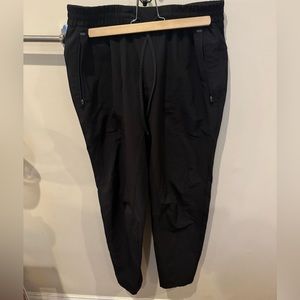 Lululemon License To Train Pant size L